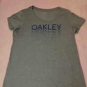 large oakley grey logo tshirt